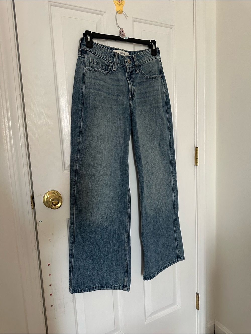 NWT Hollister Wide-Leg Women's Jeans in Medium Blue Wash